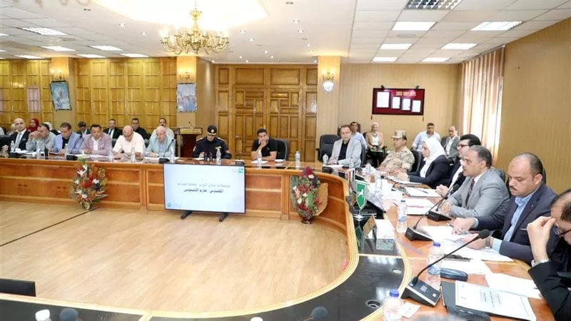 محافظ الشرقية يوجه بمتابعة تنفيذ مواعيد غلق المحال والورش