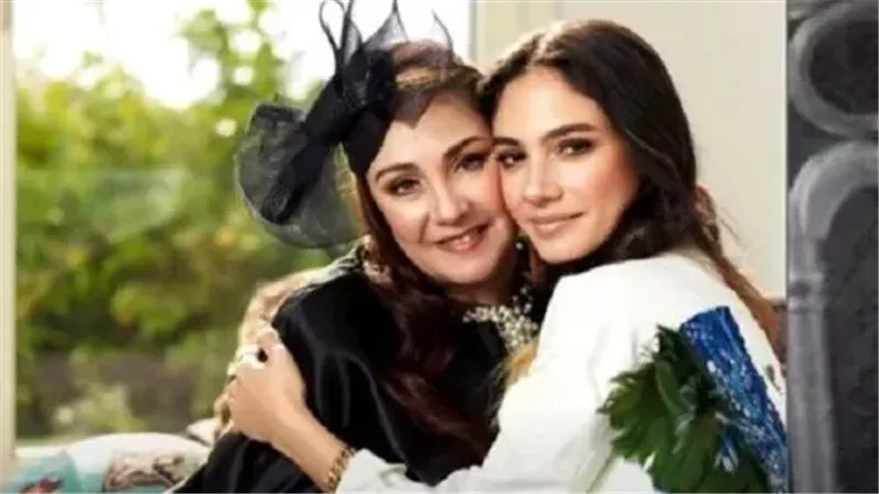 «احترموا الخصوصية فضلا وليس أمرا».. ابنة شيرين توجه رسالة صادمة للجمهور