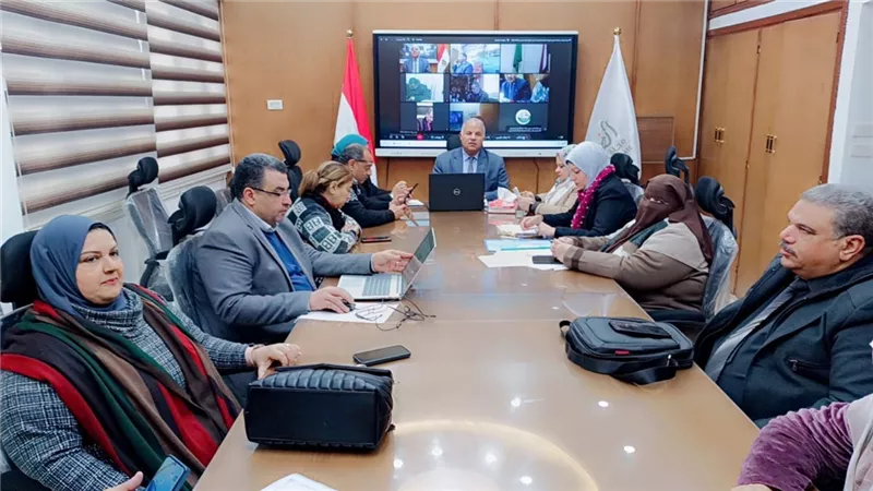 مدير تعليم الفيوم يتابع امتحان العلوم للشهادة الإعدادية من غرفة العمليات 