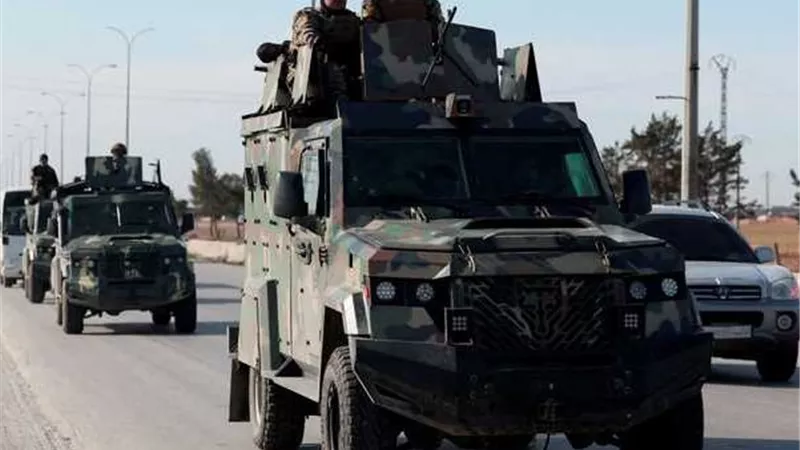 قسد: الجيش السوري يحاصر سجن الأقطان في ريف الرقة الشمالي