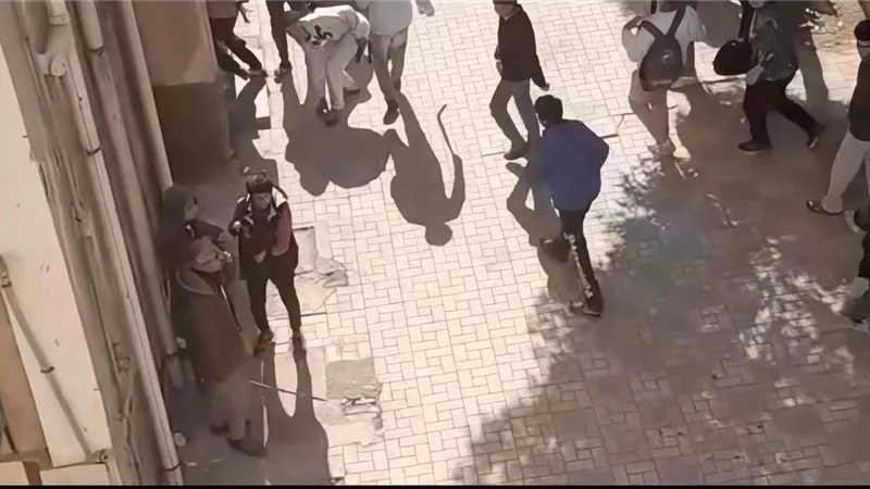 موقعة الموس.. مشاجرة بأسحلة متنوعة في مدرسة بأوسيم أثناء امتحان الإعدادية