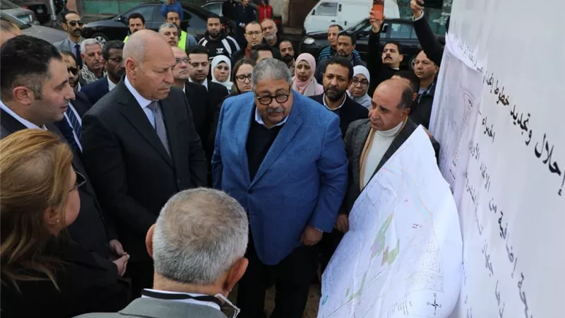 القاهرة تفتتح مشروع مد خطوط الصرف الصحي بمنطقة أرض العجوز