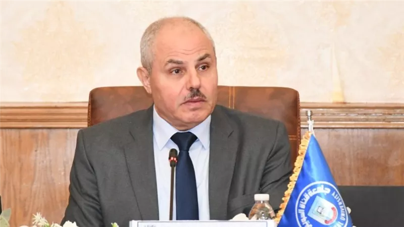  فتح باب القبول والتسجيل ببرامج الدراسات العليا بكليات جامعة قناة السويس