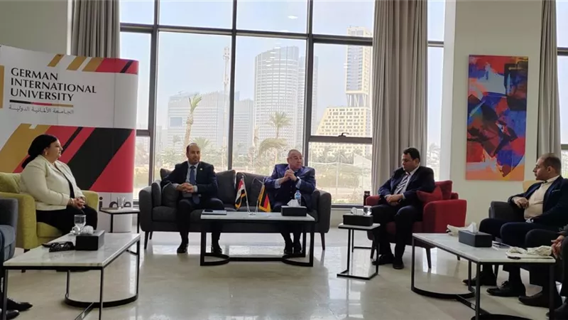 أشرف منصور:الجامعة الألمانية تسعى الى توطين الصناعة وبناء اقتصاد المعرفة 