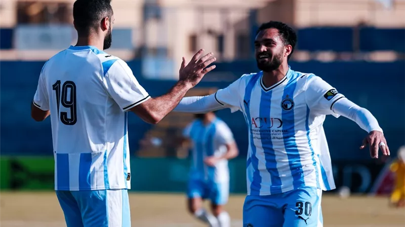الشوط الأول| بيراميدز يضرب مرمى الجونة بثلاثية بكأس مصر 