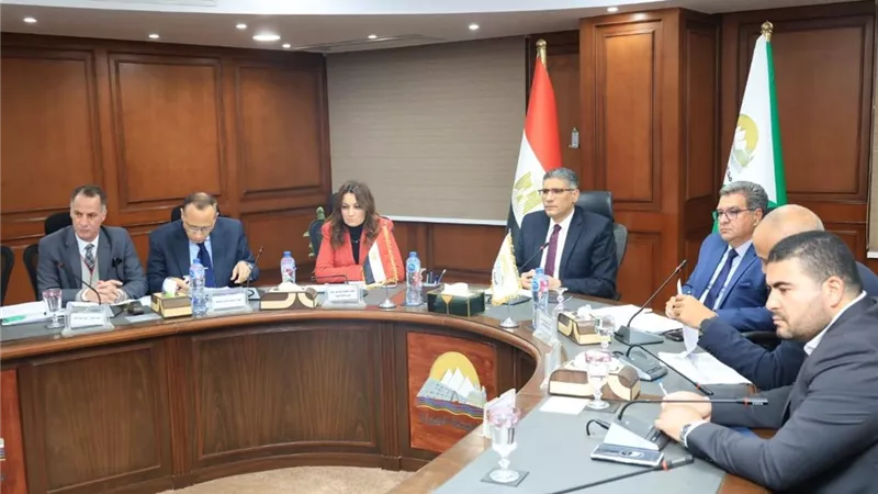 توجيهات عاجلة من محافظ الجيزة لحل مشاكل المواطنين|صور