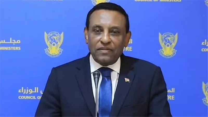 رئيس وزراء السودان يطلق حزمة تسهيلات لعودة المعارضين للبلاد