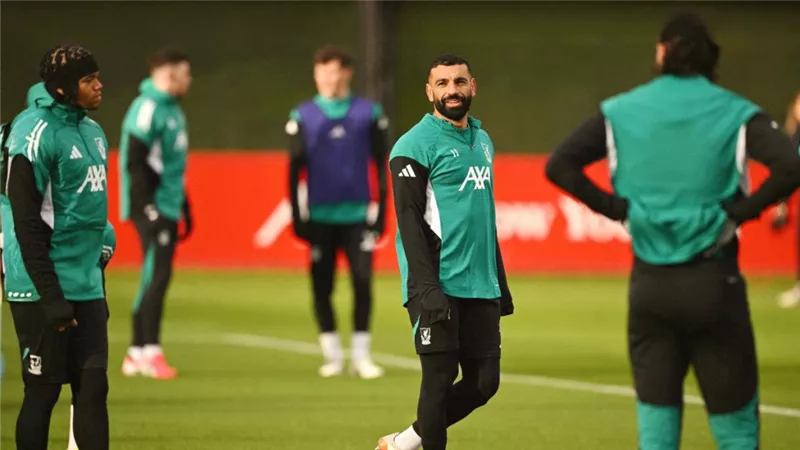ليفربول يعلن قائمته لمواجهة مارسيليا في دوري أبطال أوروبا|موقف محمد صلاح