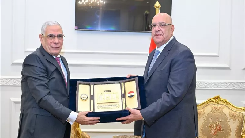 النائب العام يهنئ رئيس مجلس النواب على منصبه الجديد|صور