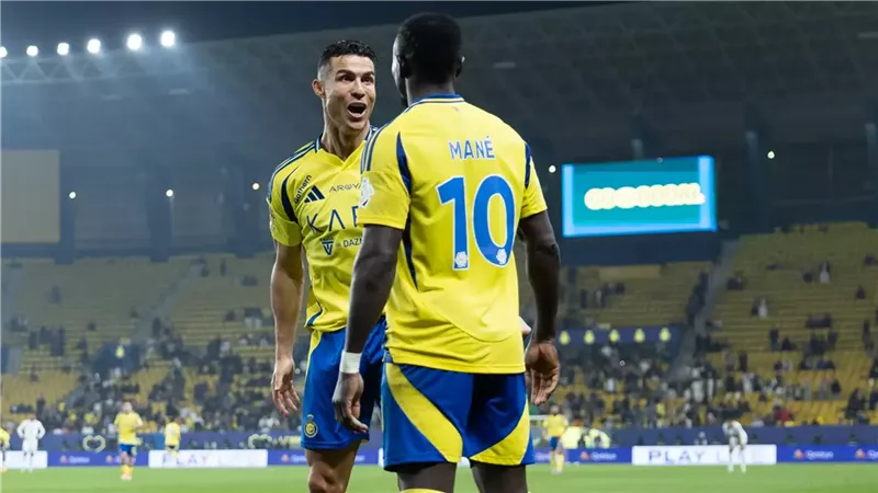 ماني يكشف كواليس تهنئة رونالدو لمنتخب السنغال ببطولة أمم إفريقيا