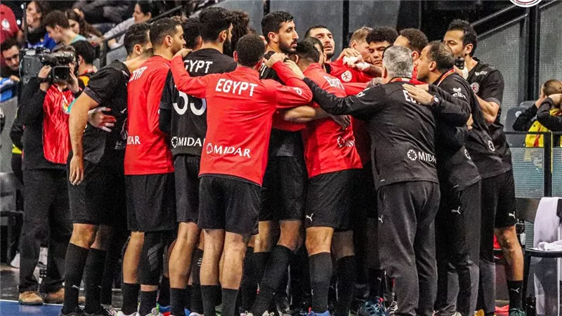 منتخب مصر يكتسح الجابون في الشوط الأول بأمم أفريقيا لليد