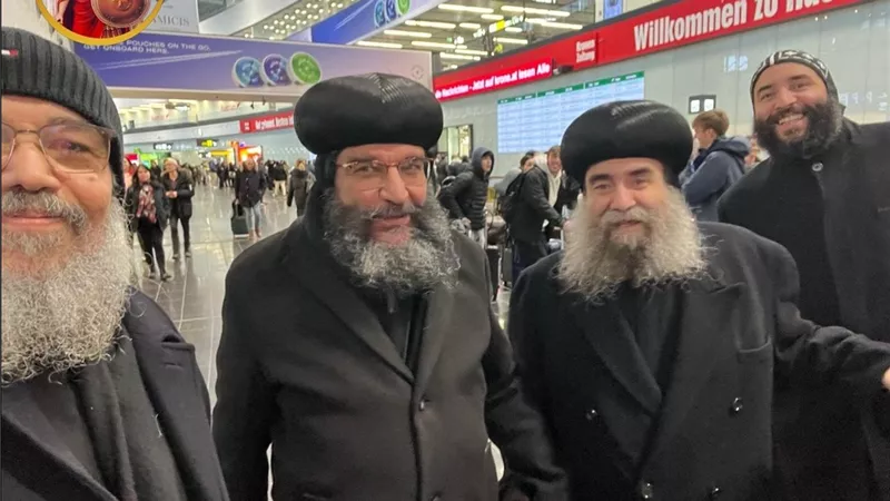 سكرتير المجمع المقدس يصل النمسا للاطمئنان على صحة البابا تواضروس الثاني