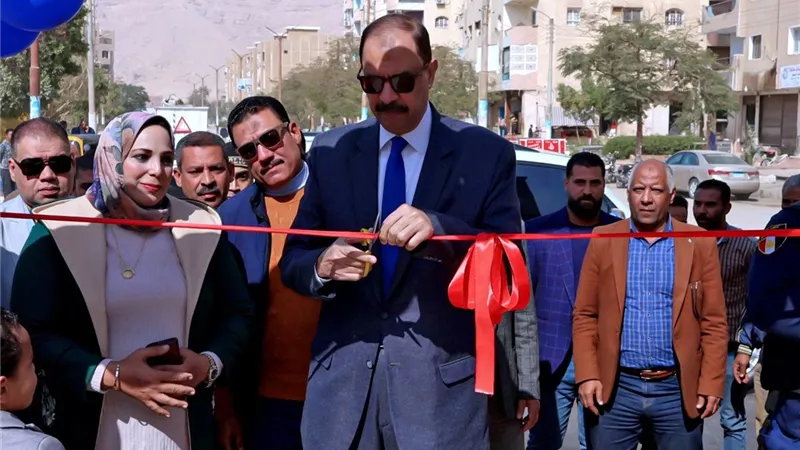 محافظ سوهاج يفتتح السوق الحضري الجديد بحي الكوثر 