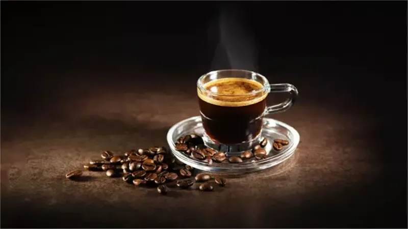 5 أعراض لتناول القهوة على معدة فارغة
