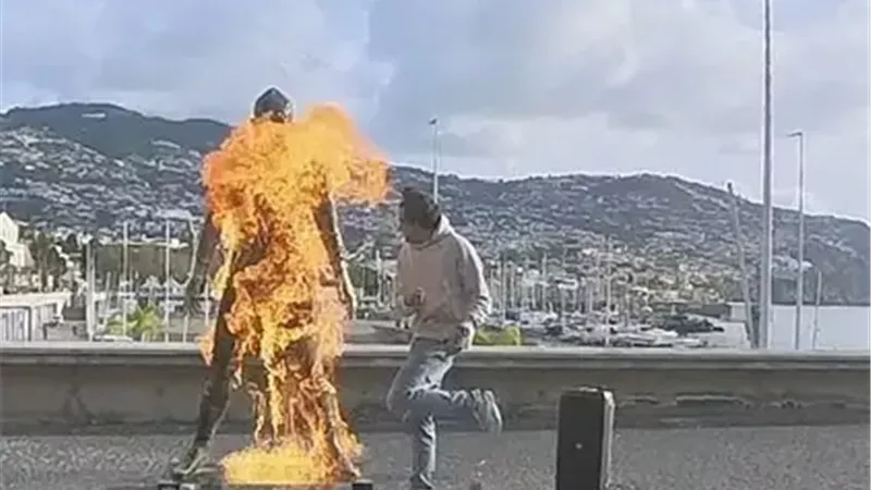 الشرطة البرتغالية تطارد مخرب تمثال كريستيانو رونالدو