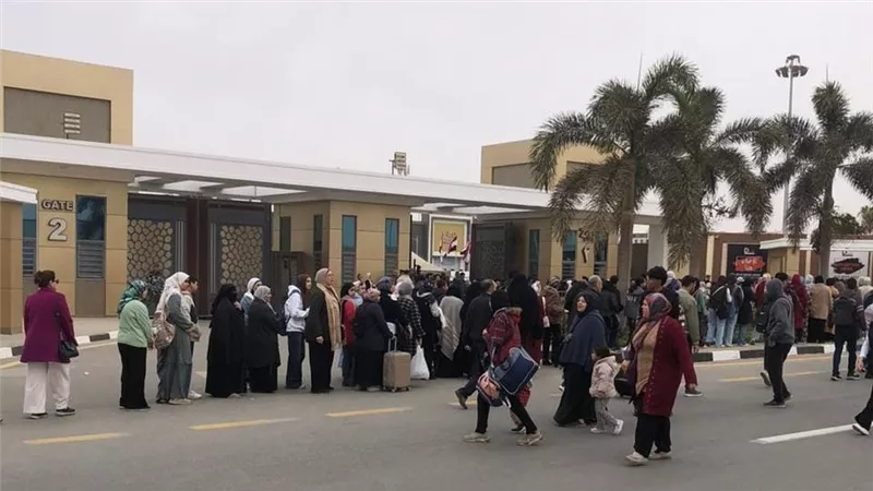إقبال جماهيري في اليوم الأول لمعرض القاهرة الدولي للكتاب 2026