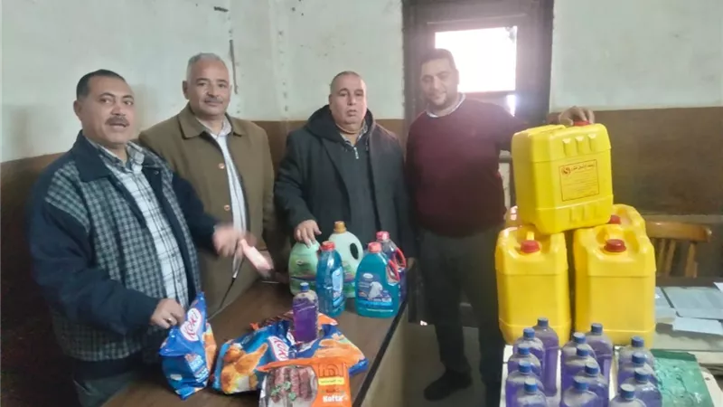 ضبط كميات كبيرة من السلع مجهولة المصدر في أسيوط