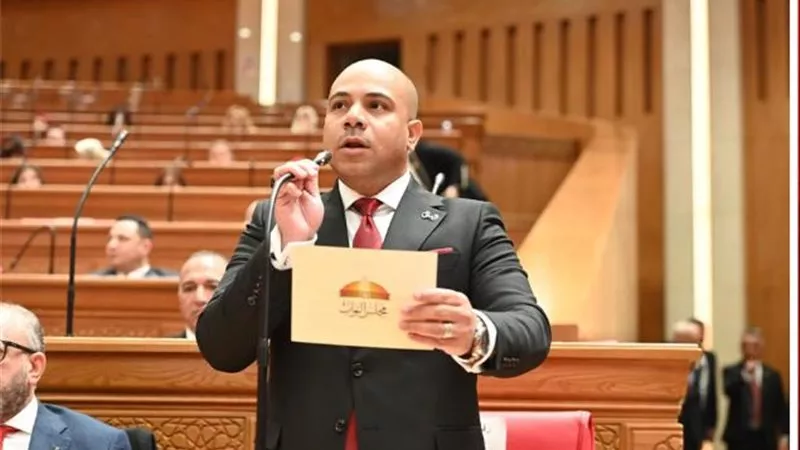 استجابة لمطالب رفع المخلفات والإشغالات بشوارع بولاق الدكرور