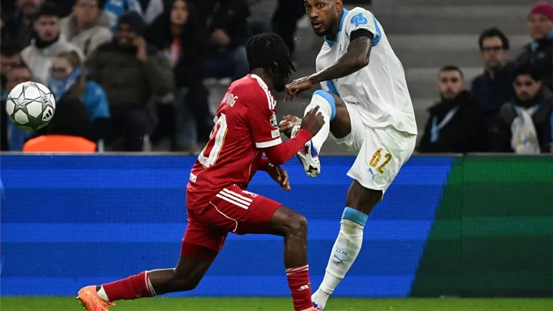 ليفربول يتفوق على مارسيليا بهدف نظيف في شوط أول مثير