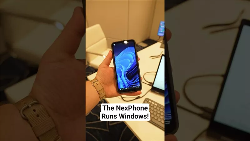 3 عقول رقمية.. NexPhone تجمع بين الهاتف الذكي والحاسوب في جهاز واحد 