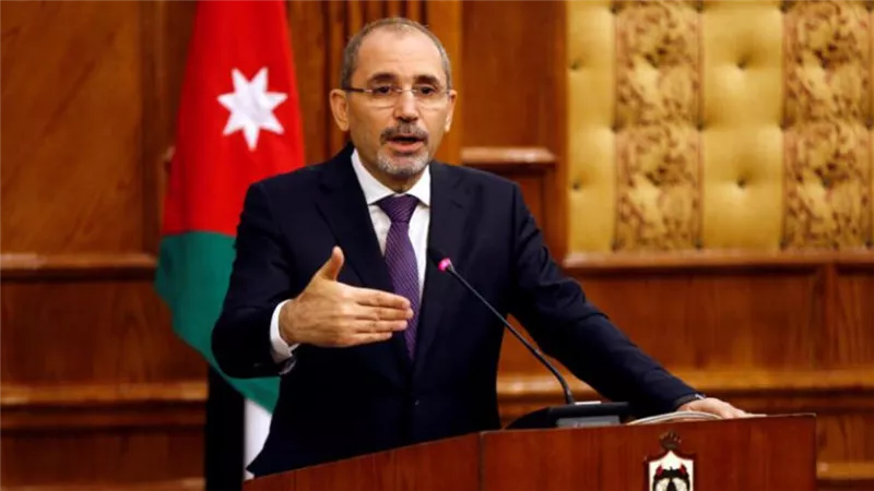 تعزيز دبلوماسي.. الصفدي يوقع على انضمام الأردن إلى مجلس السلام بغزة