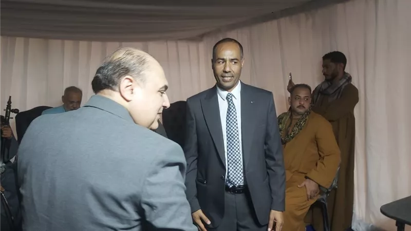 خالد أبو الليل يفتتح فعاليات مخيم «أهلنا وناسنا» بمعرض القاهرة  للكتاب 