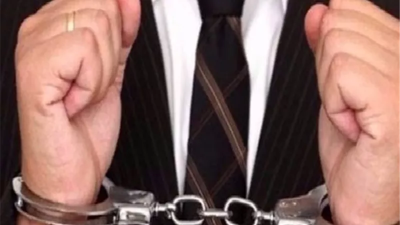 حبس رئيس مدينة سابق ونجله بعد مصرع شابين بالتنقيب عن الآثار بالفيوم