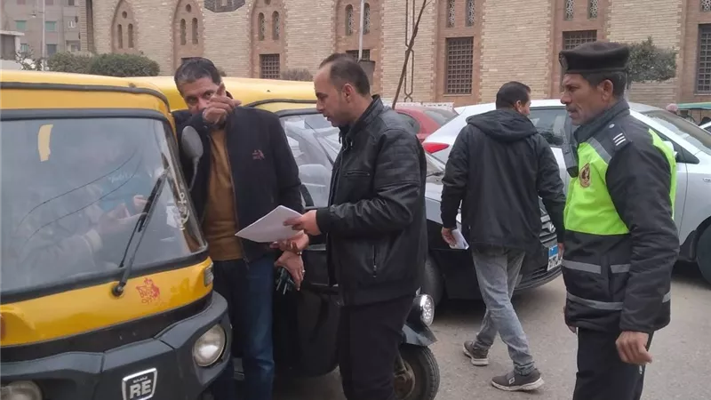 زفتى تحكم السيطرة على التوك توك.. حملات للترقيم وتنظيم الشارع