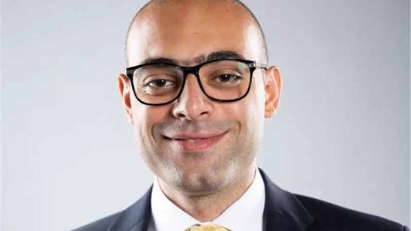 نائب يطالب بـ4 إجراءات لإنهاء أزمة إلغاء الإعفاء الجمركي على الهواتف
