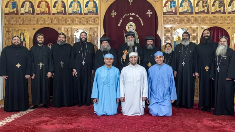 بعد إجرائه للجراحة.. البابا تواضروس يلتقي رهبان الأنبا أنطونيوس بالنمسا