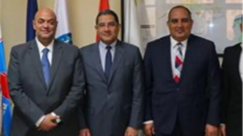 «البترول» تبحث خطة خالدة لزيادة إنتاج الغاز حتى 2030