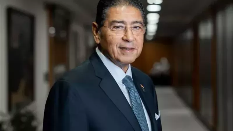تجديد الثقة في هشام عز العرب رئيسًا تنفيذيًا للبنك التجاري الدولي حتى 2029