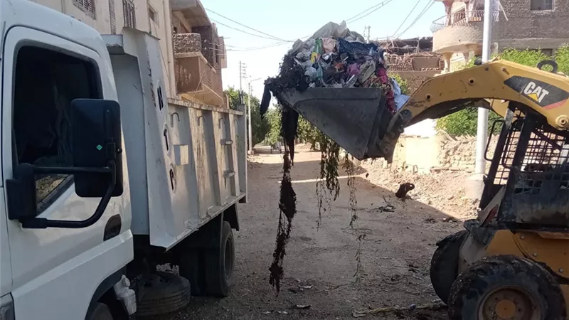375 طنًا في 24 ساعة.. حملة نظافة تعيد الانضباط البيئي لشوارع المحلة الكبرى
