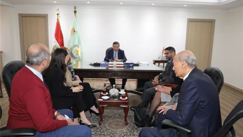 وزير الزراعة و«كرافت هاينز» يبحثان توسيع الاستثمارات والزراعة التعاقدية