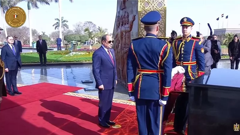 الرئيس السيسي يشهد احتفالية عيد الشرطة الـ 74 ويضع إكليل زهور للشهداء