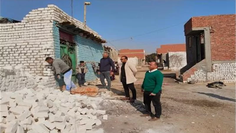 إزالة 11 حالة تعدٍ على الأراضي الزراعية خلال حملات الموجة الـ28 بالمنيا 