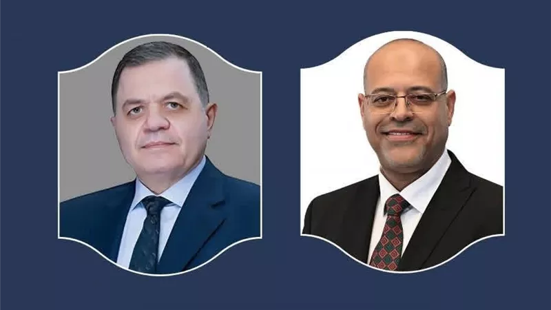 وزير العمل يهنئ وزير الداخلية ورجال الأمن بمناسبة عيد الشرطة
