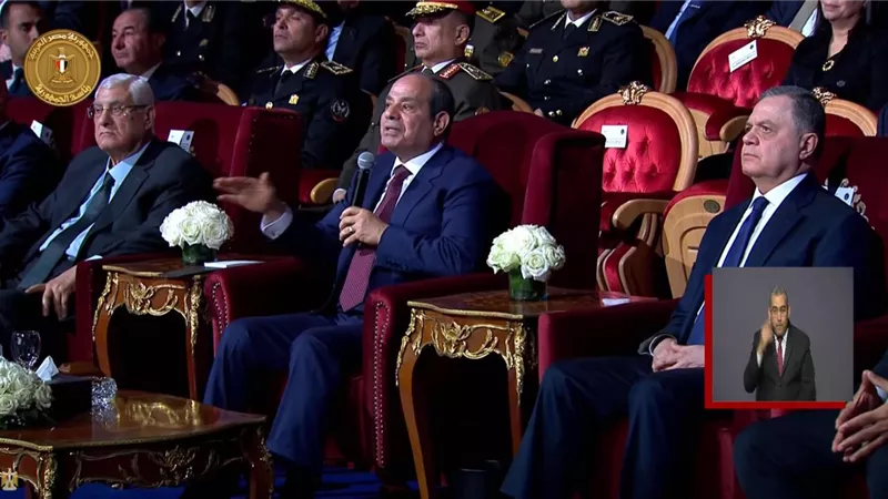 الرئيس السيسي للشرطة: هؤلاء أبناء مصر ليسوا ميلشيات ولا جماعات مسلحة|فيديو