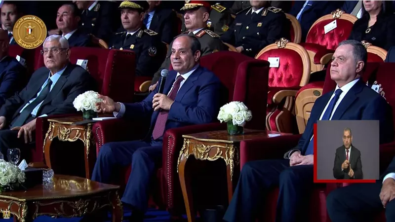 الرئيس السيسي: «نحن نتألم لكل أسرة مصرية قدمت شهيدا أو مصابا»| فيديو