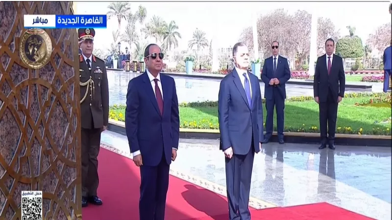 طلاب أكاديمية الشرطة يرحبون بالرئيس السيسي لدى وصوله احتفالية عيد الشرطة