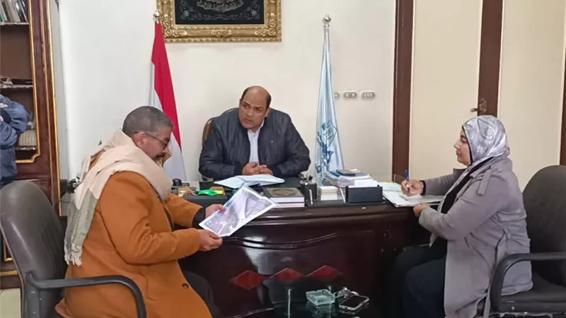 رئيس مدينة دسوق يناقش مشاكل المواطنين خلال اللقاء الجماهيرى الأسبوعي