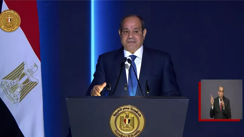 الرئيس السيسي: ملتزمون بتقديم برامج من أجل تذكر تضحيات الشهداء| فيديو