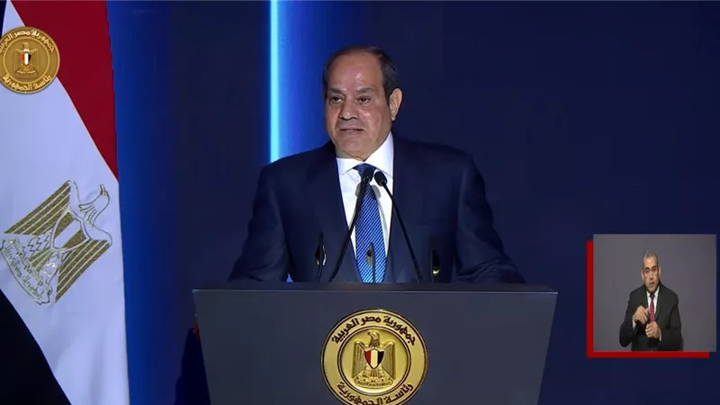 الرئيس السيسي: ربنا نصرنا في ظروف مرجعش منها إلا مصر|فيديو