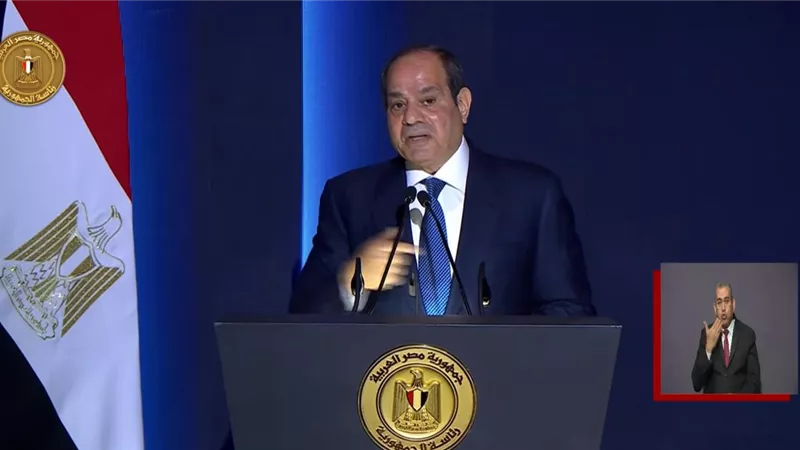 الرئيس السيسي: «أي مسؤول في مؤسسة سيحاسب أمام الله»| فيديو