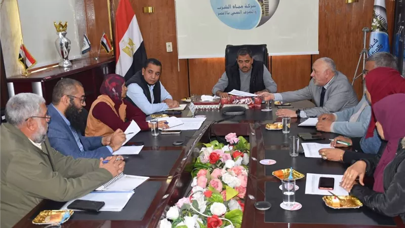 رئيس مياه الأقصر يترأس اجتماع مشروع الصرف الصحي المتكامل