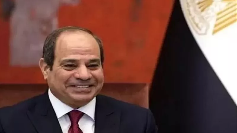 رئيس جامعة قناة السويس يهنئ الرئيس السيسي بمناسبة عيد الشرطة 