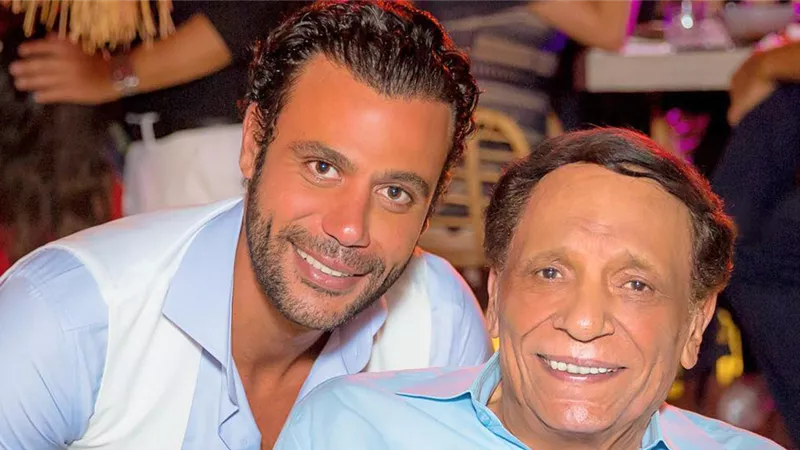 محمد عادل إمام عن والده: «الزعيم هو نمبر وان الوحيد في الفن»