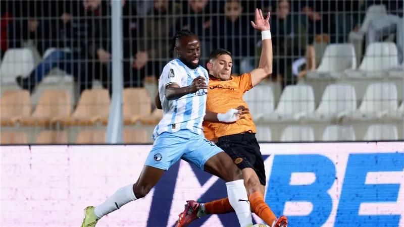 بعد رفض سحب الدوري من الأهلي.. تغريم بيراميدز من محكمة كاس 