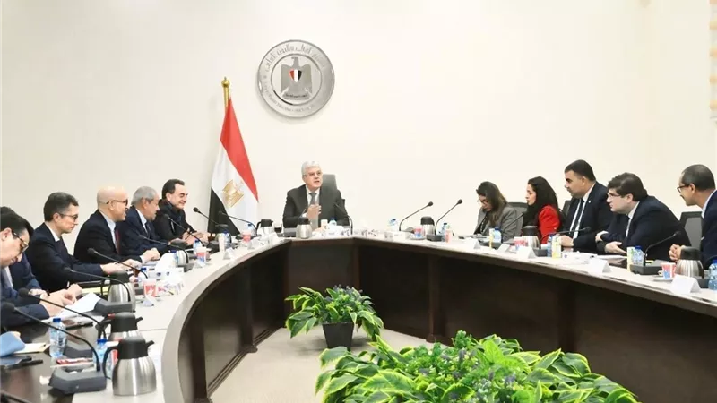 وزير التعليم العالي والسفير الفرنسي يتابعان مستجدات مشروع الحرم الجامعي 