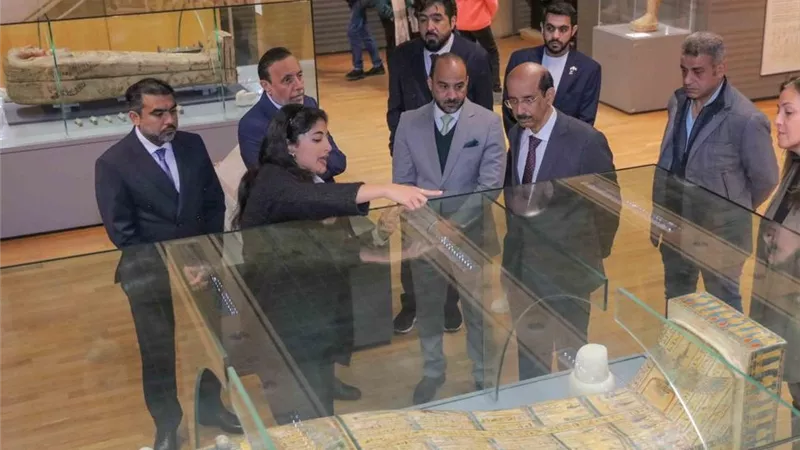 مكتبة الإسكندرية تستقبل نائب رئيس الأرشيف الوطني الإماراتي